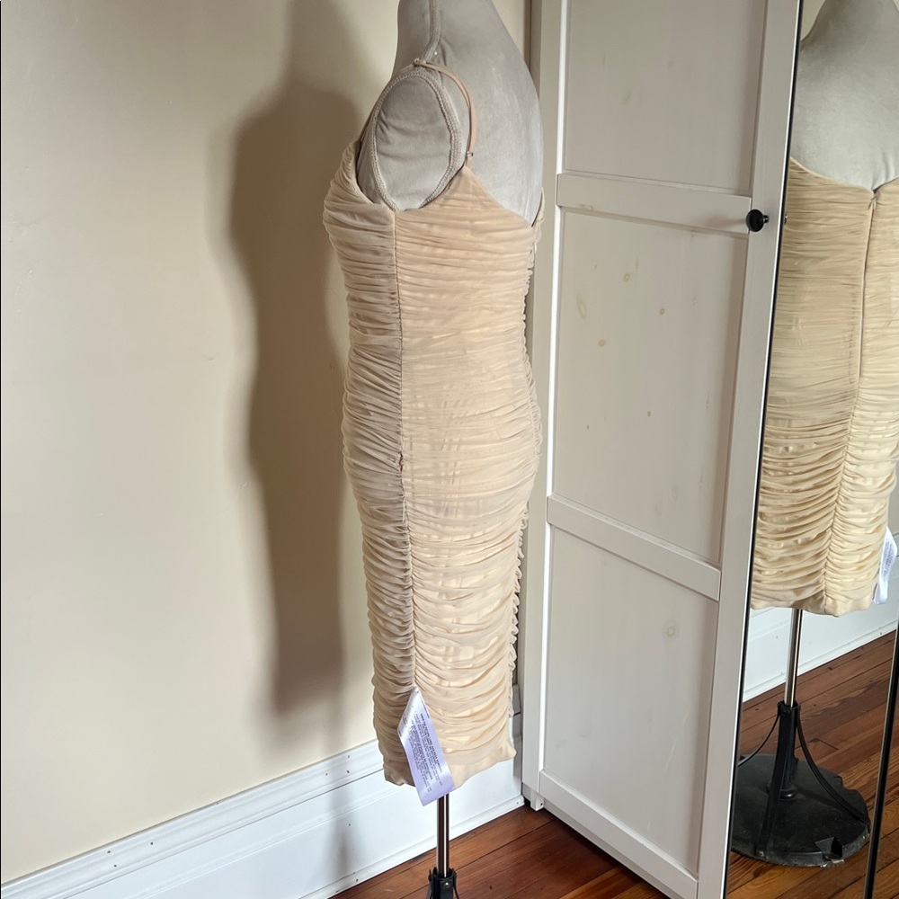 NWT Dress the Population Cream Ruched Bodycon Midi Dress - Size L Flawed Gem - Picture 5 of 15